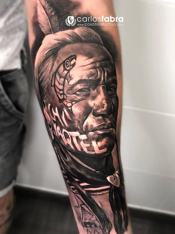 black and grey realism tatouage sur forearm #30879 | Artiste tatoueur Carlos Fabra