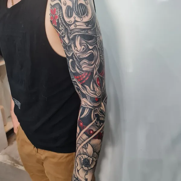 Abstract tattoo by Mariya Yolova