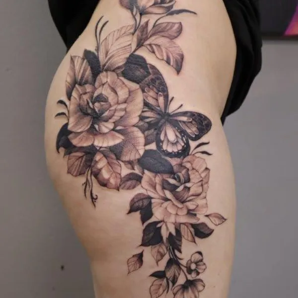 Abstract tattoo by Mariya Yolova