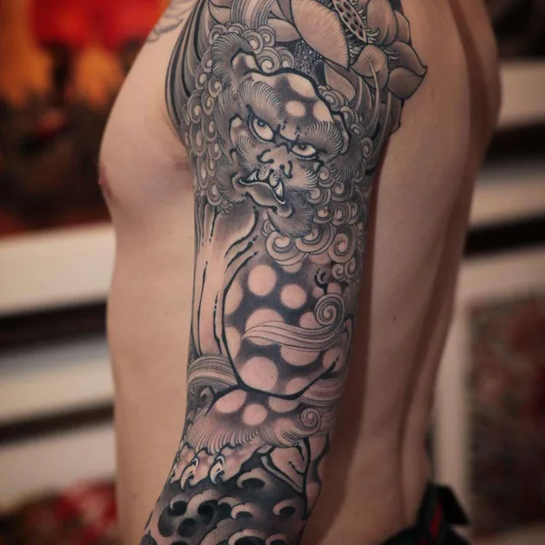 Традиционная tattoo by Johan Svahn in Malmö