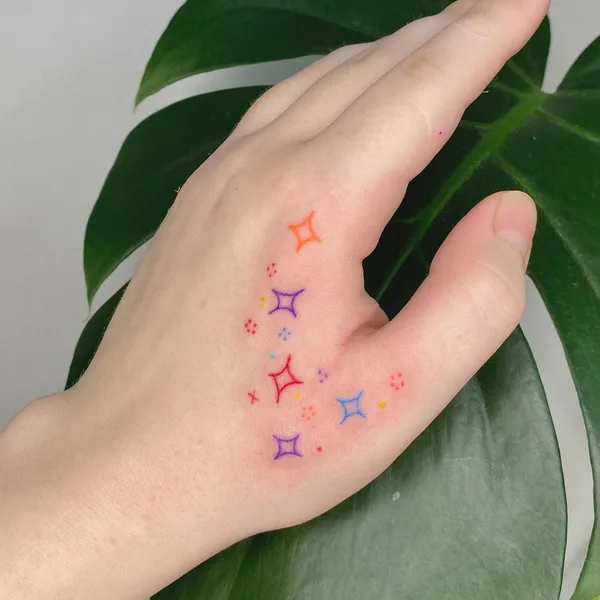 handpoke tattoo by Marina Strange in Moscow