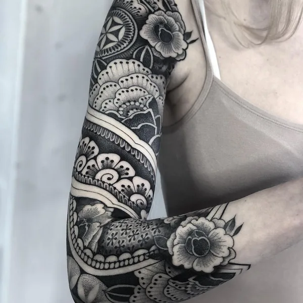Ornamental tattoo by Mona Wanner in Innsbruck