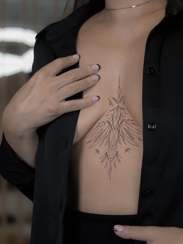 female black linework татуировка на sternum #75547 | Тату мастер Надежда Рузанова