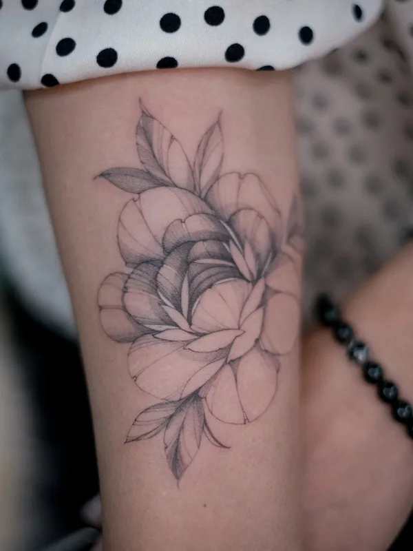 female black and grey sketch татуировка на forearm #75549 | Тату мастер Надежда Рузанова