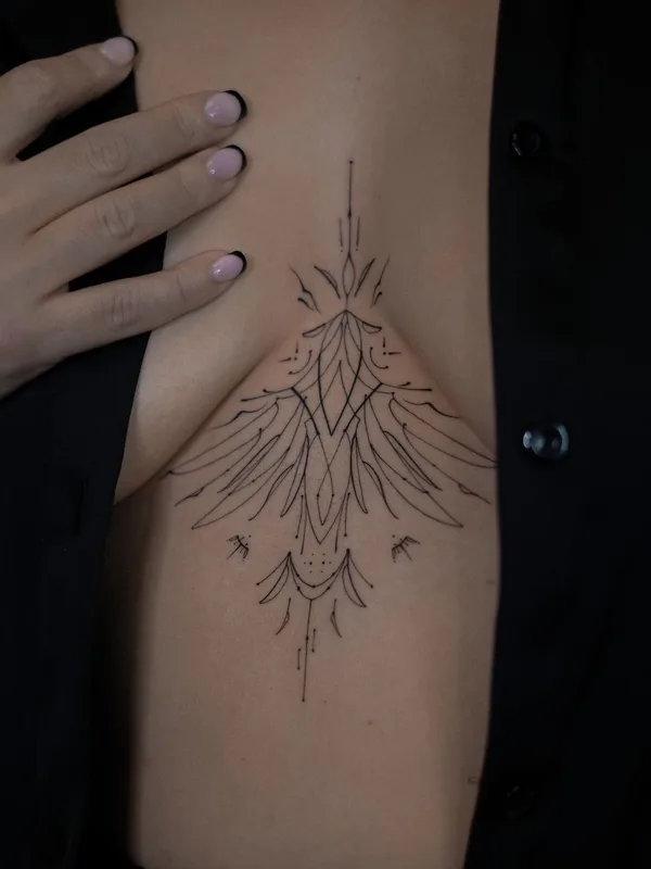 female black linework татуировка на sternum #75543 | Тату мастер Надежда Рузанова