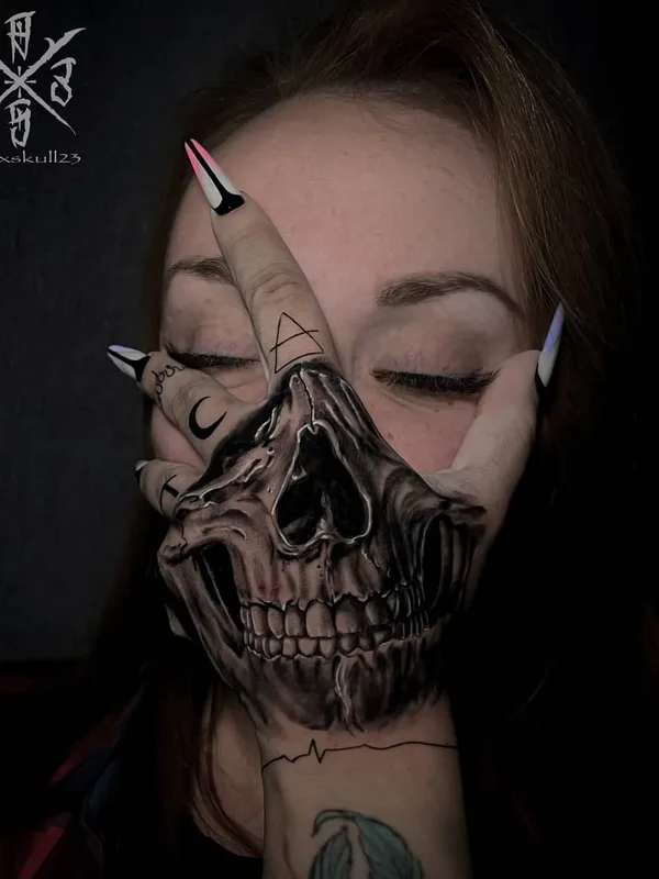 female black and grey black and grey tattoo on hand #49363 | Tattoo Artist Алексей Евгеньевич