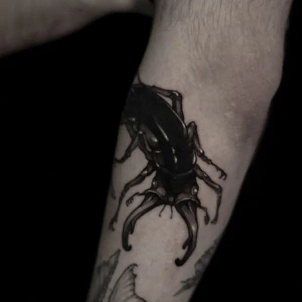 Graphic tattoo by Олег Кустов in Нижний Новгород