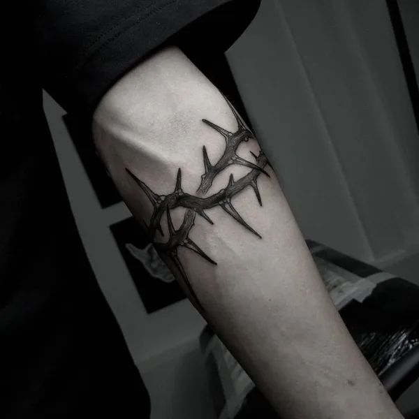 Graphic tattoo by Олег Кустов in Нижний Новгород