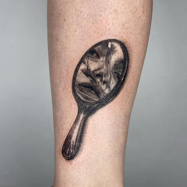 Graphic tattoo by Camille @plantsnpokes in Seattle