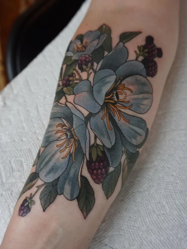 female color neotraditional татуировка на forearm #63787 | Тату мастер Melise Hill