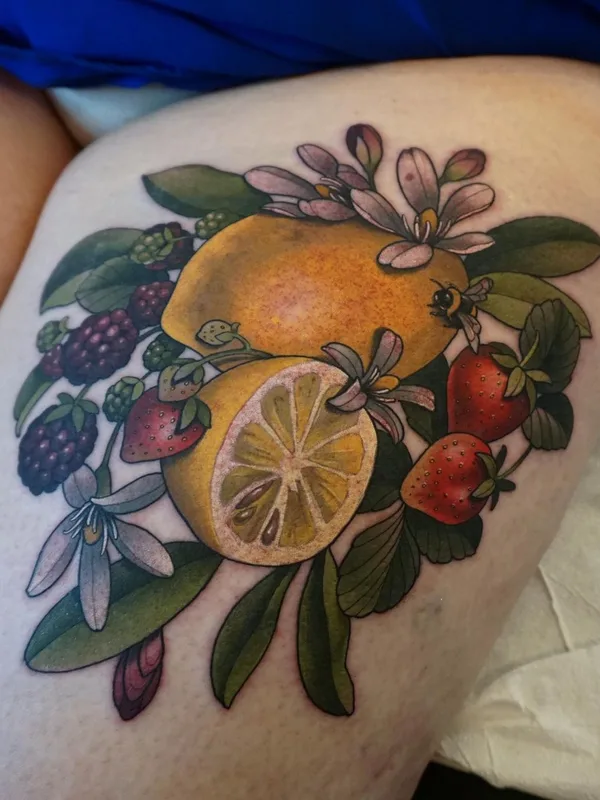 female color neotraditional татуировка на thigh, leg #63786 | Тату мастер Melise Hill