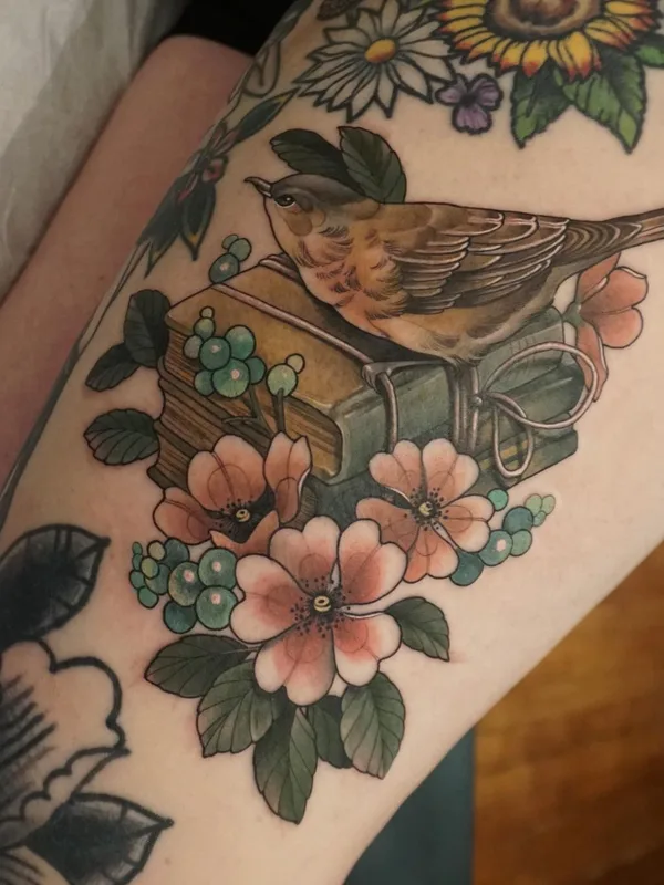 female color neotraditional татуировка на thigh, leg #63785 | Тату мастер Melise Hill