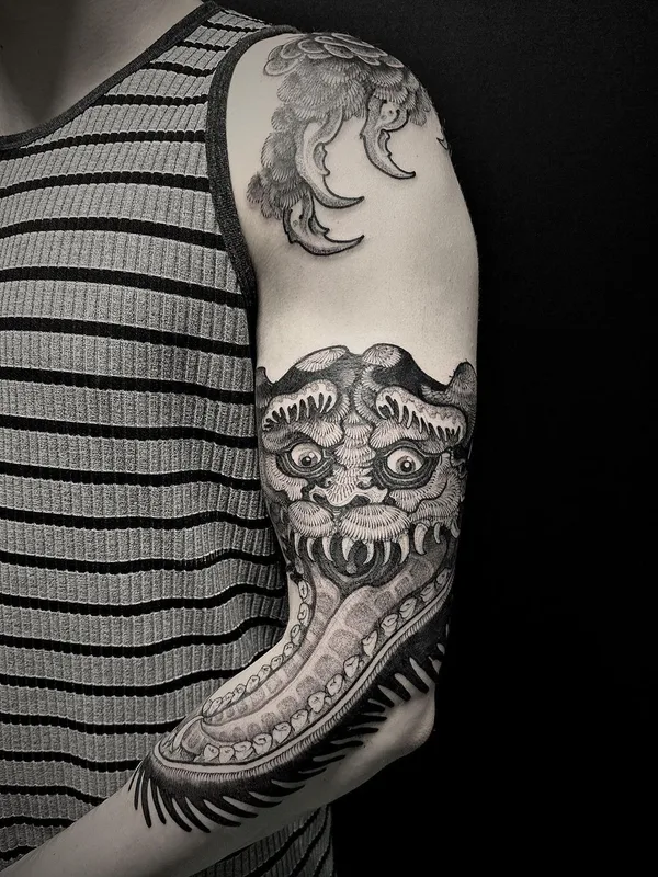 black and grey blackwork Tatuagem em full sleeve #63791 | Tatuador GANJI