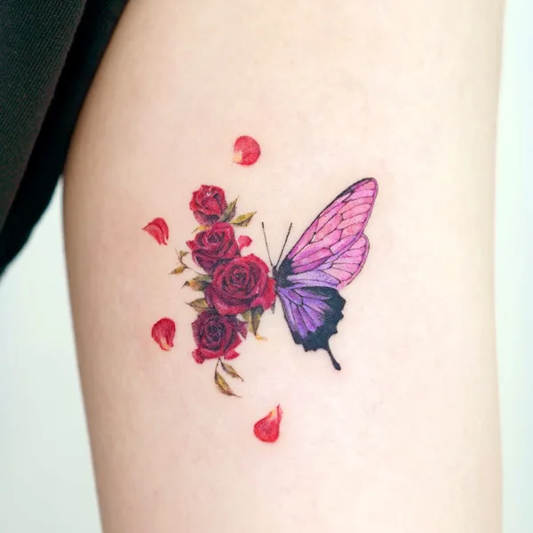 Feminine tattoo by Tilda Tattoo in Seoul