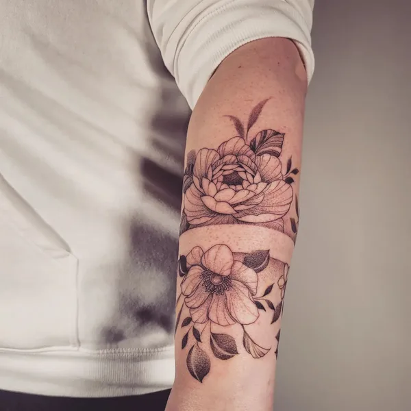 Fine Line tattoo by moonchild_tattooing in Reykjavík