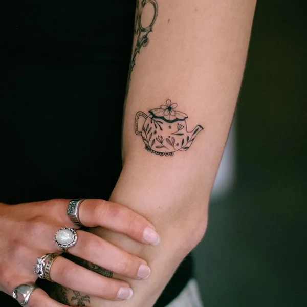 Fine Line tattoo by Catarina Rebelo in Reykjavík