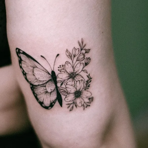 Fine Line tattoo by Catarina Rebelo in Reykjavík