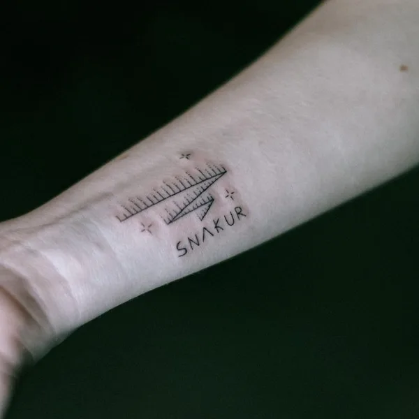 Fine Line tattoo by Catarina Rebelo in Reykjavík