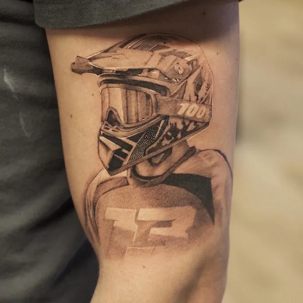 Graphic tattoo by Oliver Thor in Reykjavík