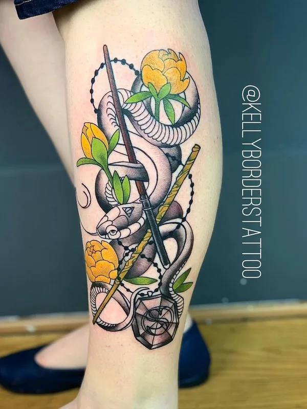 color neo traditional tatuaje en calf #40450 | Tatuador Kelly Borders