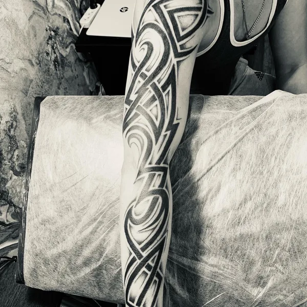 Black tattoo by Лидия Гаранская/ Garanskaya_tattoo in Ставрополь