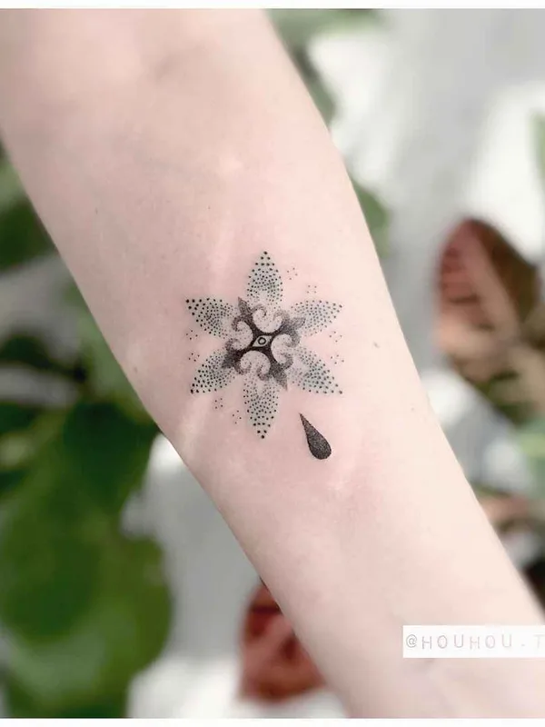 black and grey dotwork Tatuaggio su forearm #19941 | Tatuatore Verônica Alves (Houhou)