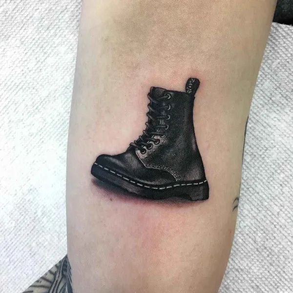 Авторская tattoo by Dan Smith