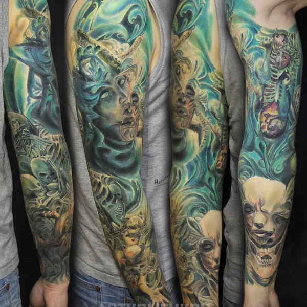 New school цветной и ч.б. реализм tattoo by Артём Артёменков in Saint Petersburg
