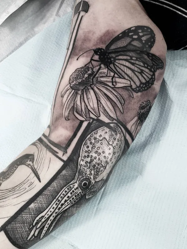 black and grey blackwork татуировка на forearm #27740 | Тату мастер Mike Riina