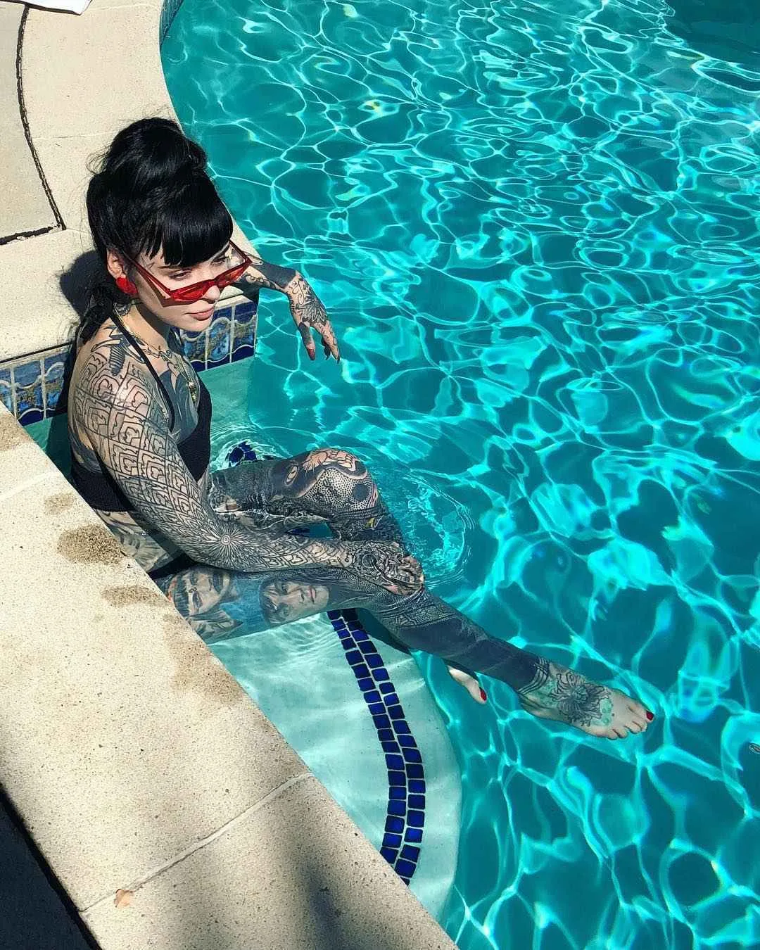 Artista del tatuaggio, modello e star della televisione Grace Neutral | Regno Unito