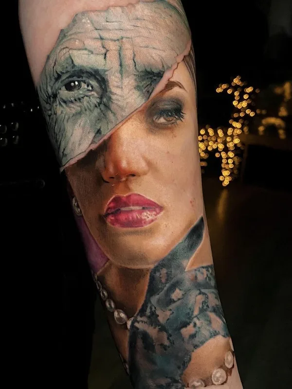 female color realism tatuaje en forearm #40969 | Tatuador Мария Гречанова