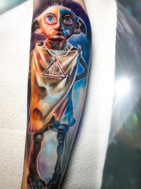 color realism tatuaje en forearm #40966 | Tatuador Мария Гречанова
