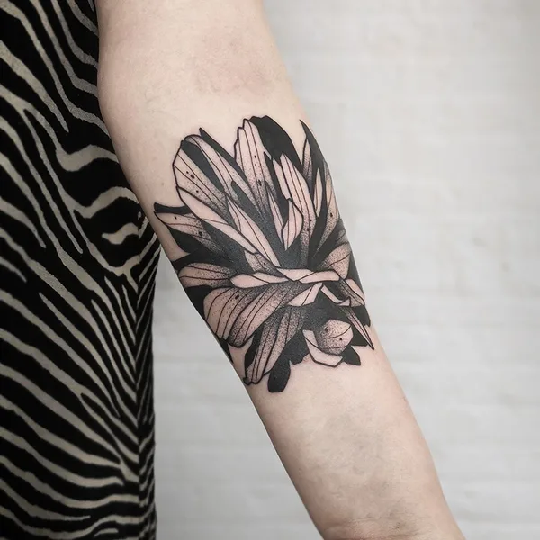 Dotwork tattoo by Christian Eisenhofer in Munich