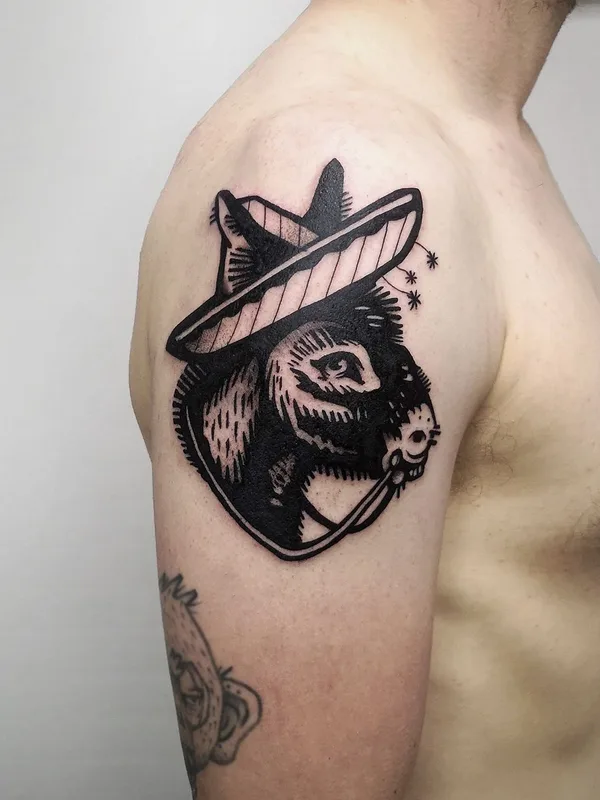 male black blackwork tattoo auf shoulder #41689 | Tätowierer Christian Eisenhofer