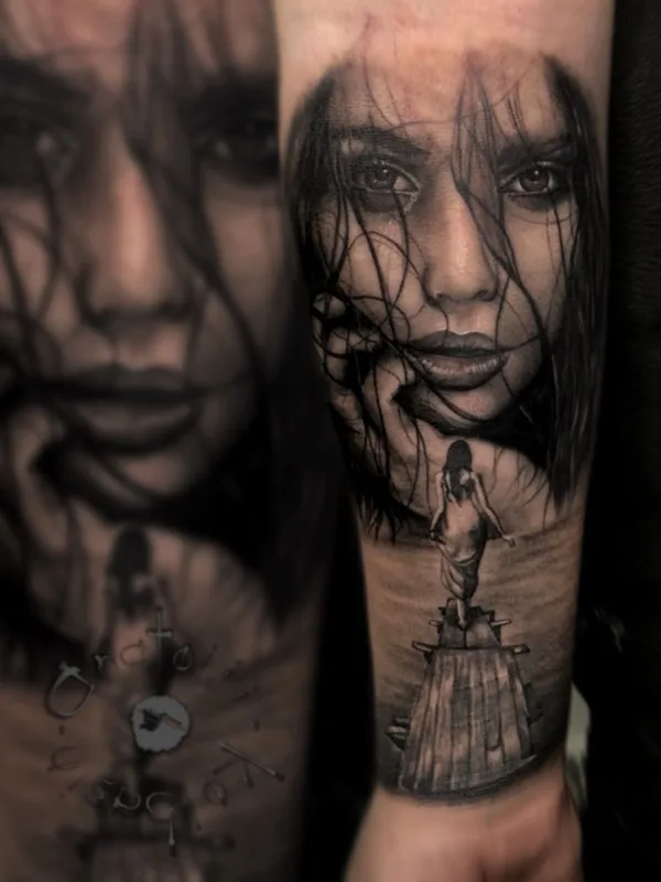 female black and grey realism татуировка на forearm #41732 | Тату мастер Анатолий Колбасин