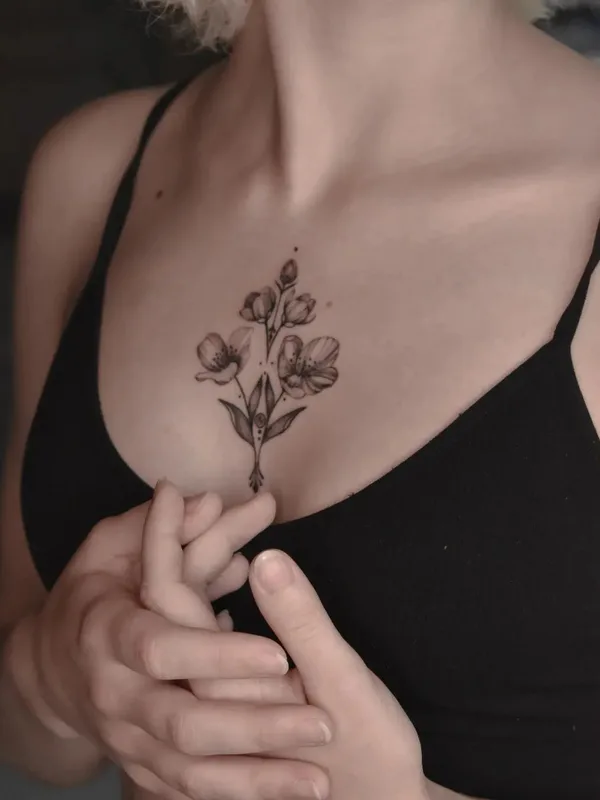 female black and grey fineline tatouage sur chest #57975 | Artiste tatoueur Victoryaa Tattoo