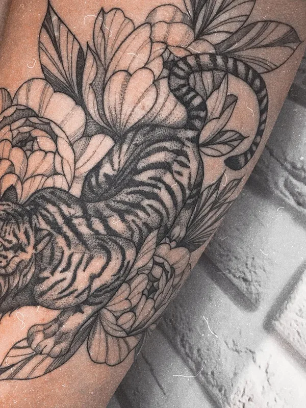 Fine Line tattoo by Inkany in Łódź