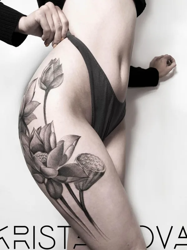female black and grey black and grey 타투 부위 thigh #58060 | 타투이스트 Кристалева Маргарита