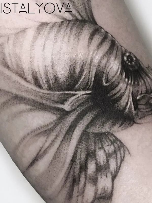 black and grey black and grey 타투 부위 forearm #58070 | 타투이스트 Кристалева Маргарита