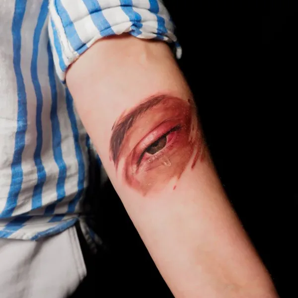 Feminine tattoo by Diana Ivashkevich in Bautzen