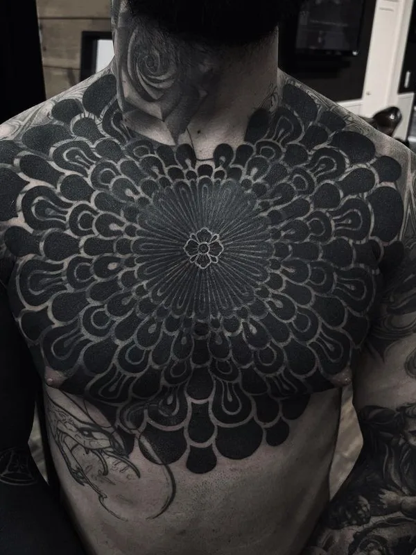 male black blackwork tatuaje en chest #72712 | Tatuador ARTURO TEROL