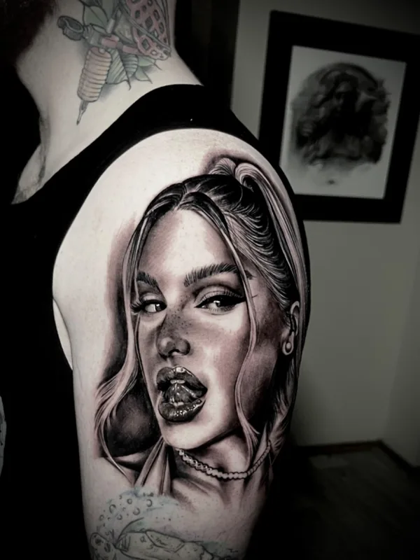 Чёрно-серая tattoo by Elena Lamberti in Kraków