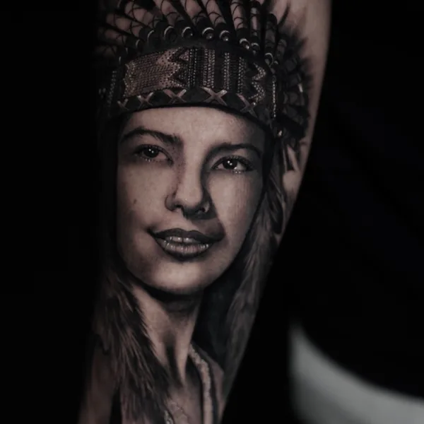 Black & Grey tattoo by Elena Lamberti in Kraków