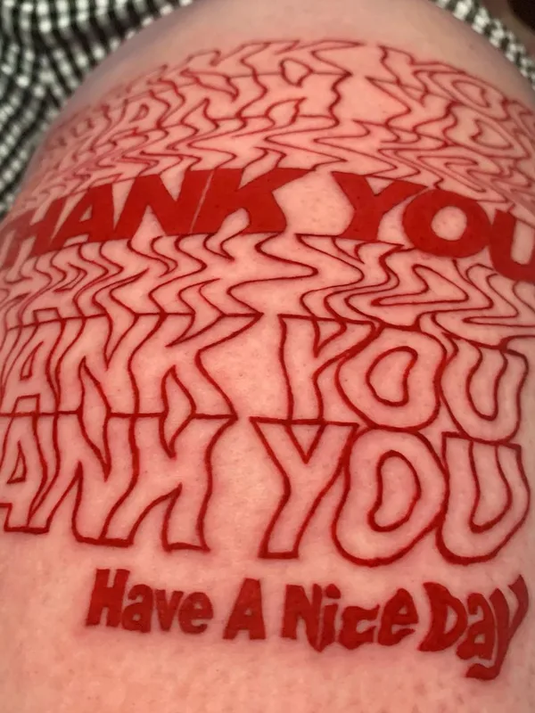 color lettering tatouage sur thigh #46378 | Artiste tatoueur Archie Bronson
