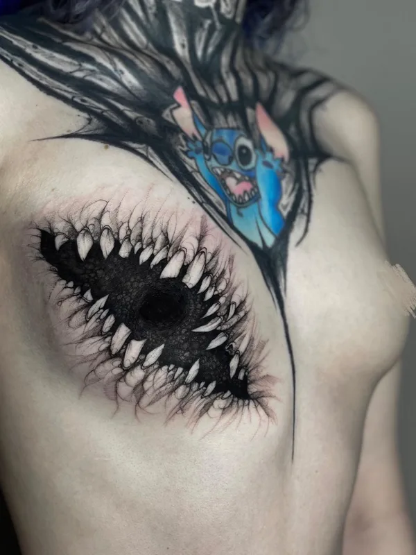 female black blackwork 타투 부위 chest #46437 | 타투이스트 Лиза Могилкина