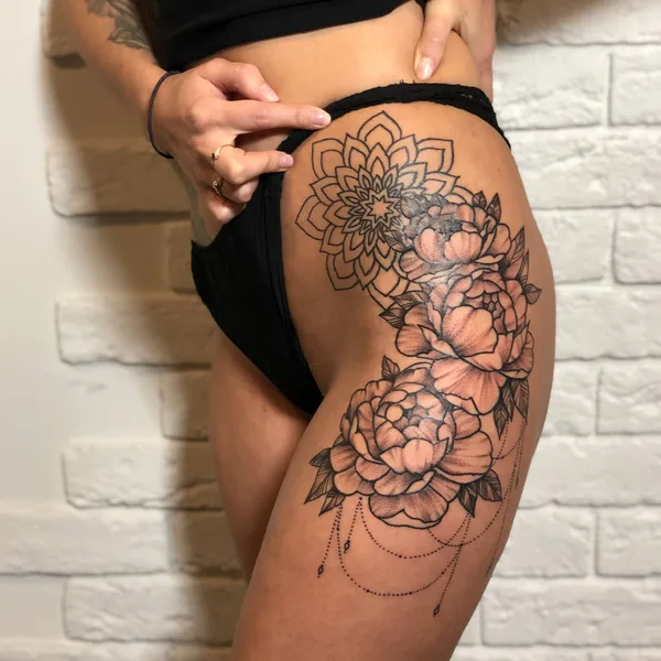 Linework tattoo by Kseniia Brykalova in Moscow