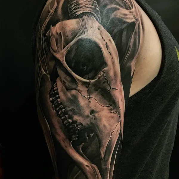 Portrait tattoo by Zhang Po