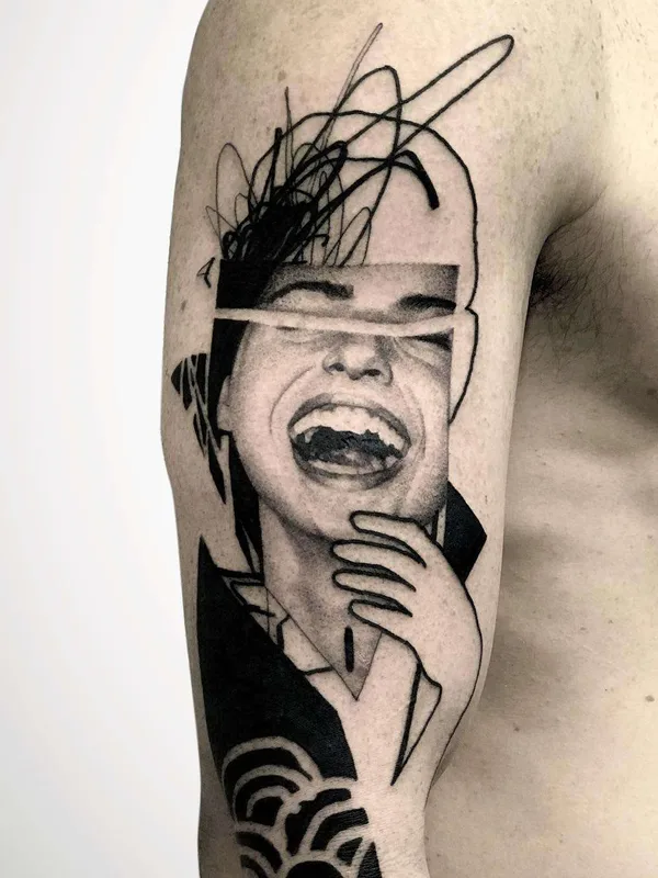 black and grey blackwork Tatuagem em upper arm #21747 | Tatuador Caio Miguel