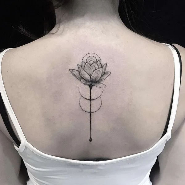 Abstract tattoo by Ronan Duarte in Rio de Janeiro