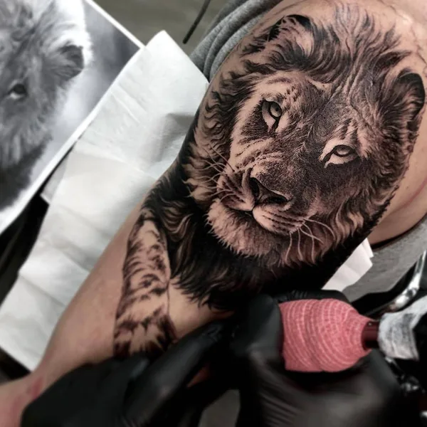 Portrait tattoo by Matias Noble in Valencia